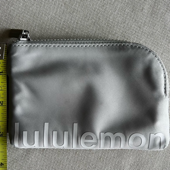 Lululemon Beige Wristlet Pouch + Never Lost Keychain Strap - Picture 11 of 12